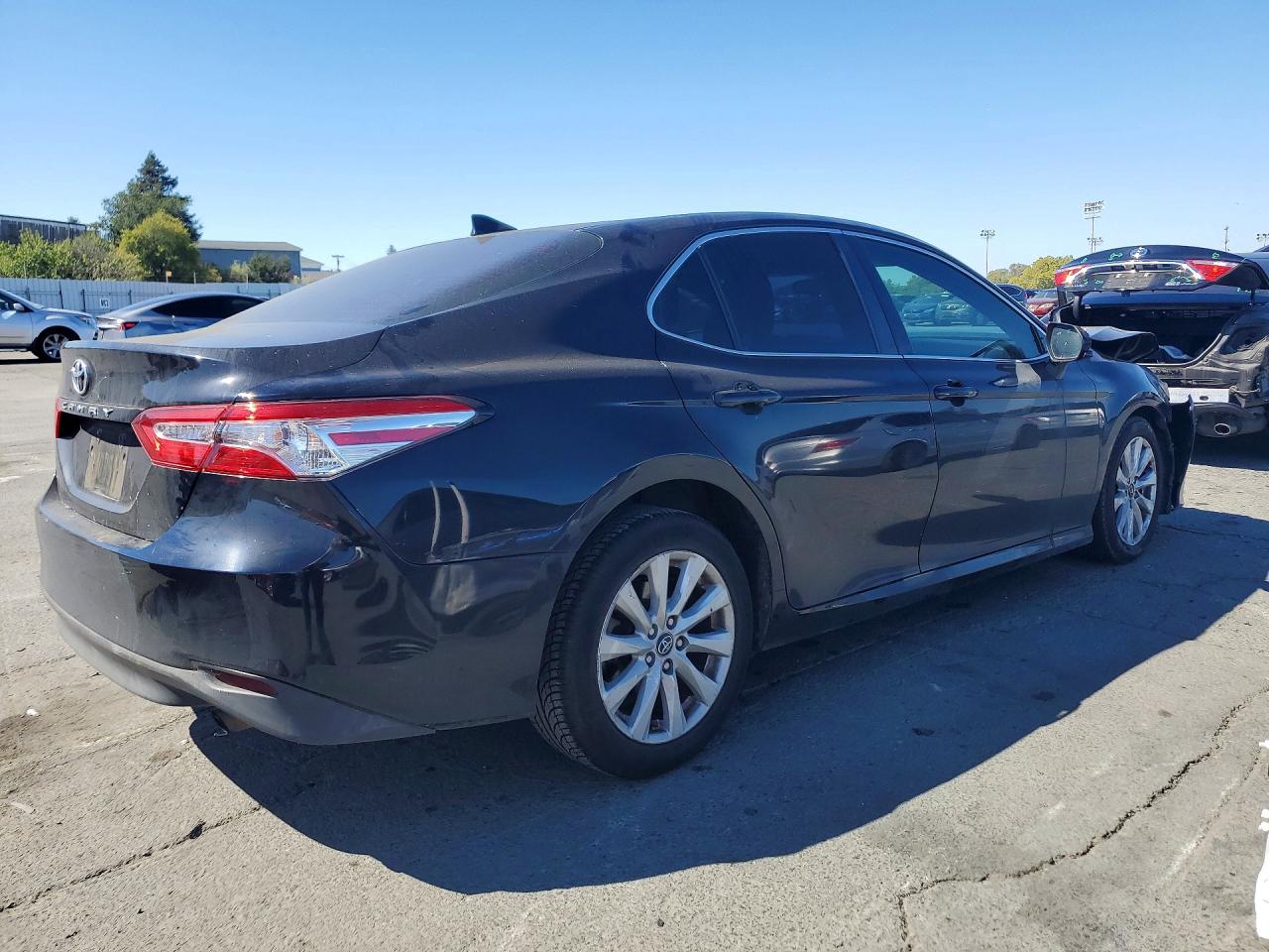 2019 TOYOTA CAMRY LE — снимка 3