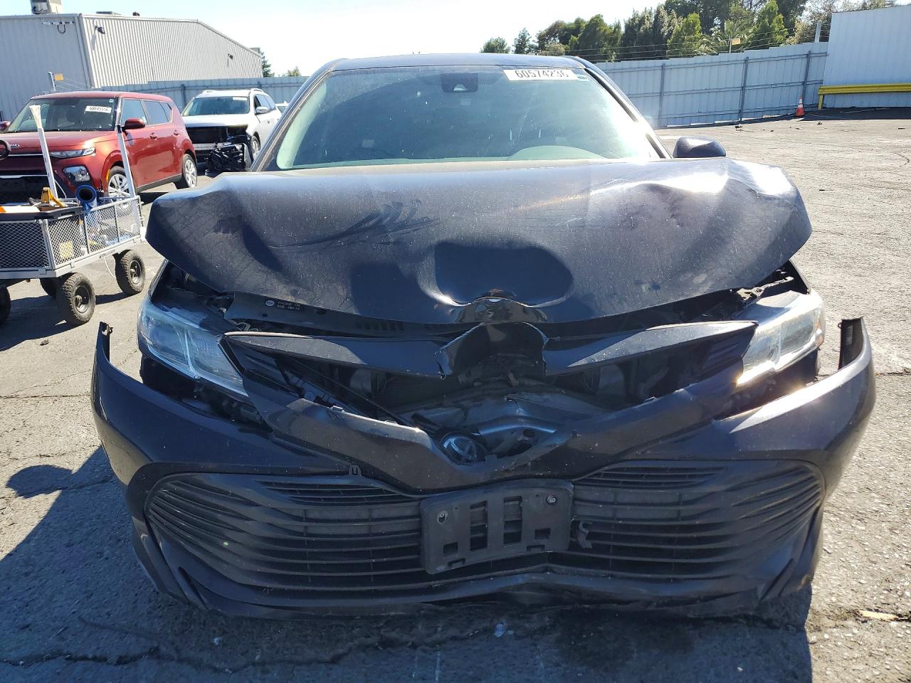 2019 TOYOTA CAMRY LE — снимка 5