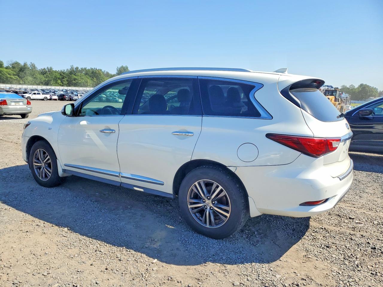 2017 INFINITI QX60 BASE — снимка 2