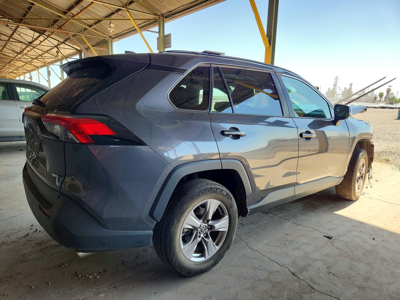 2022 TOYOTA RAV4 XLE — снимка 3