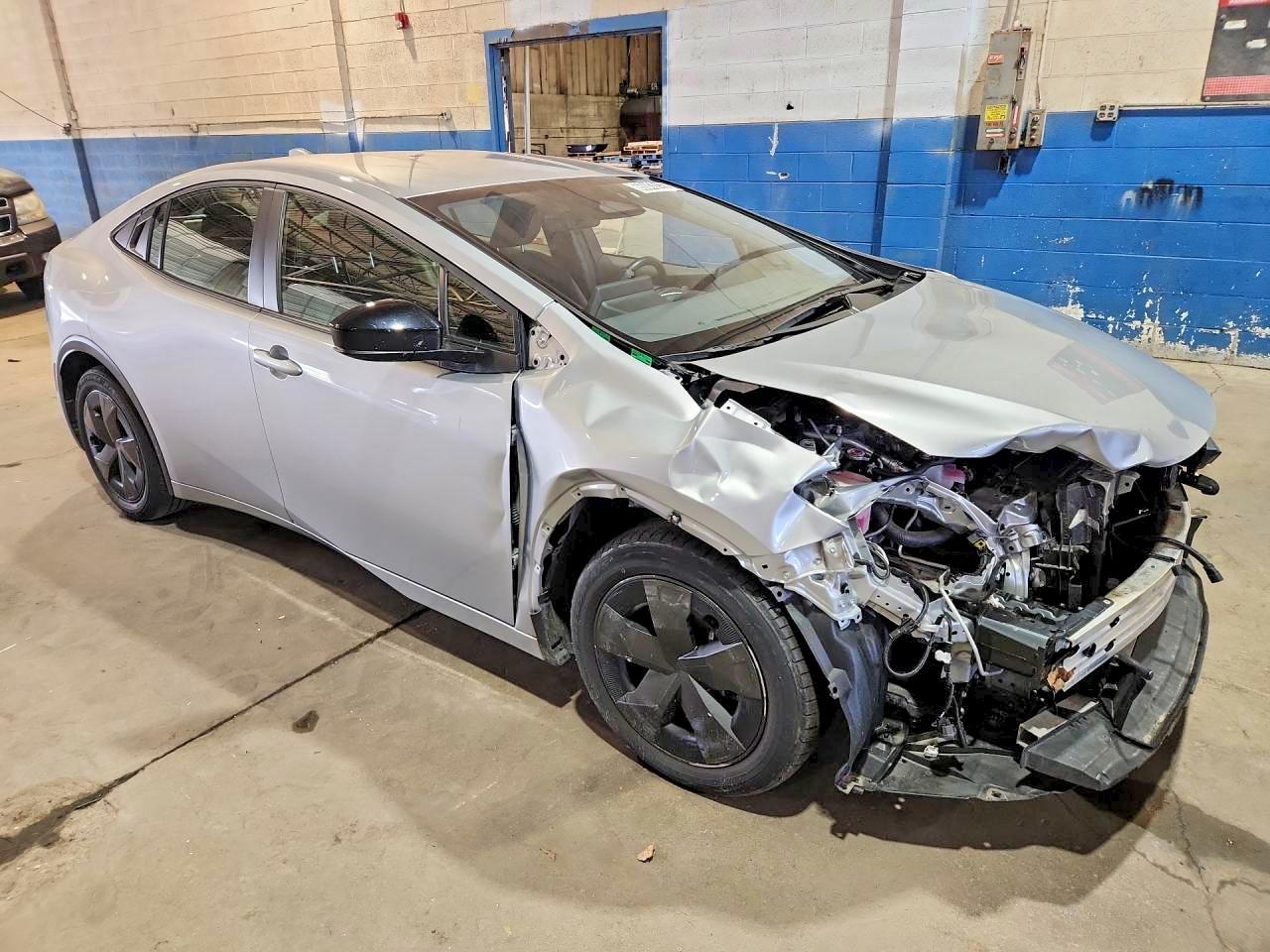 2025 TOYOTA PRIUS LE — снимка 4