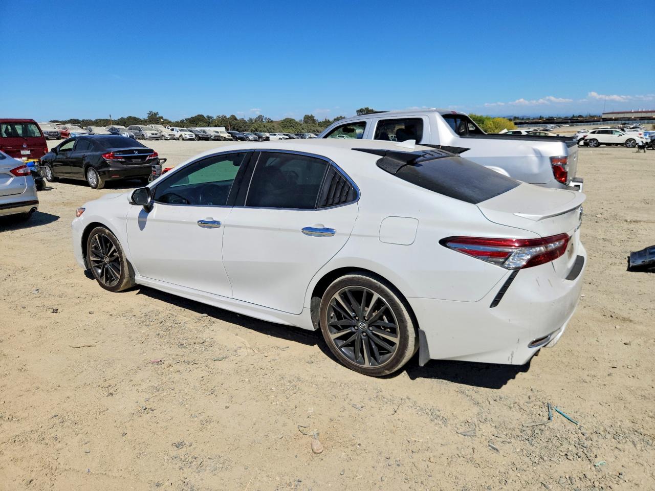 2018 TOYOTA CAMRY XSE — снимка 2
