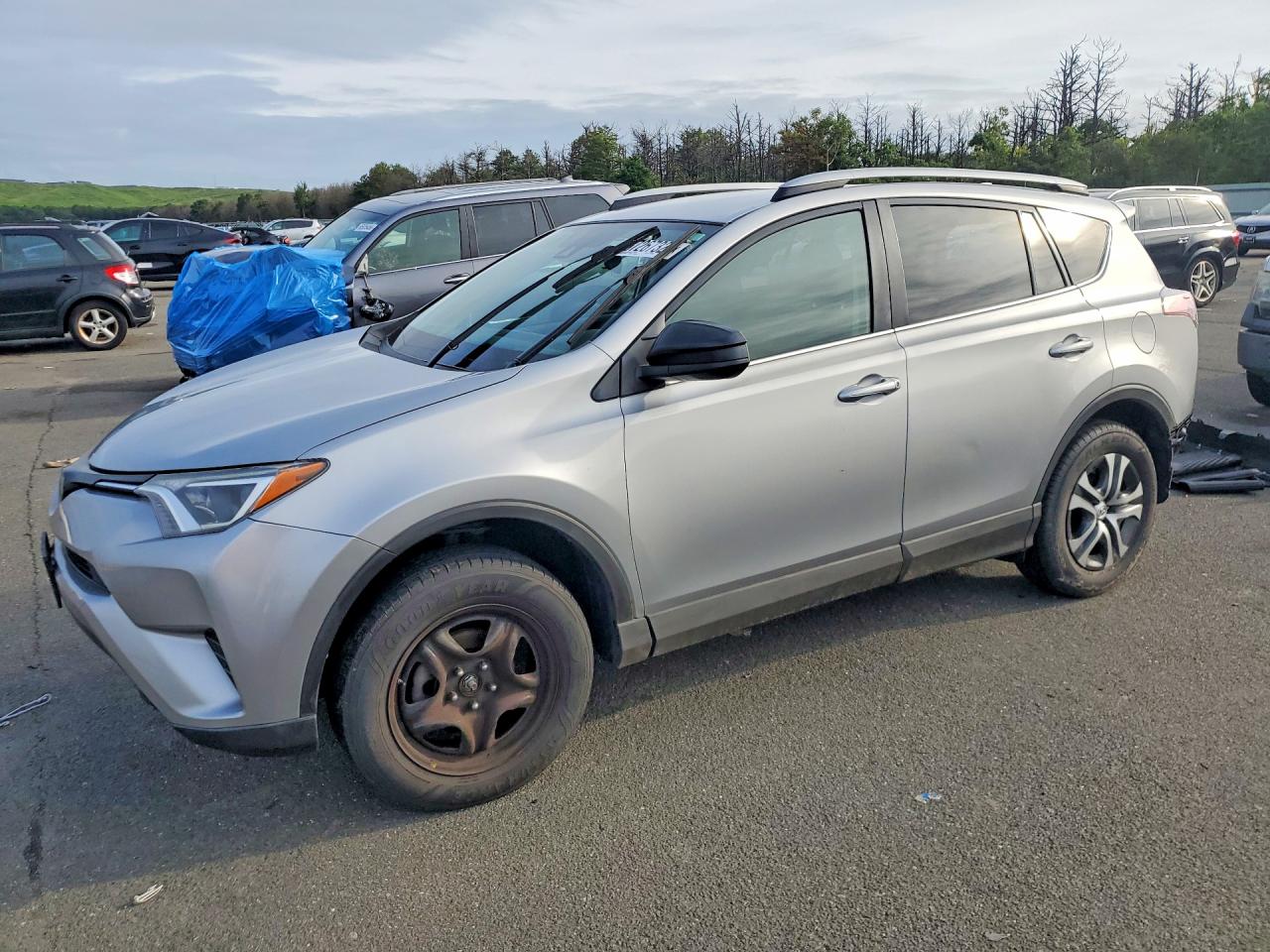 2018 TOYOTA RAV4 LE