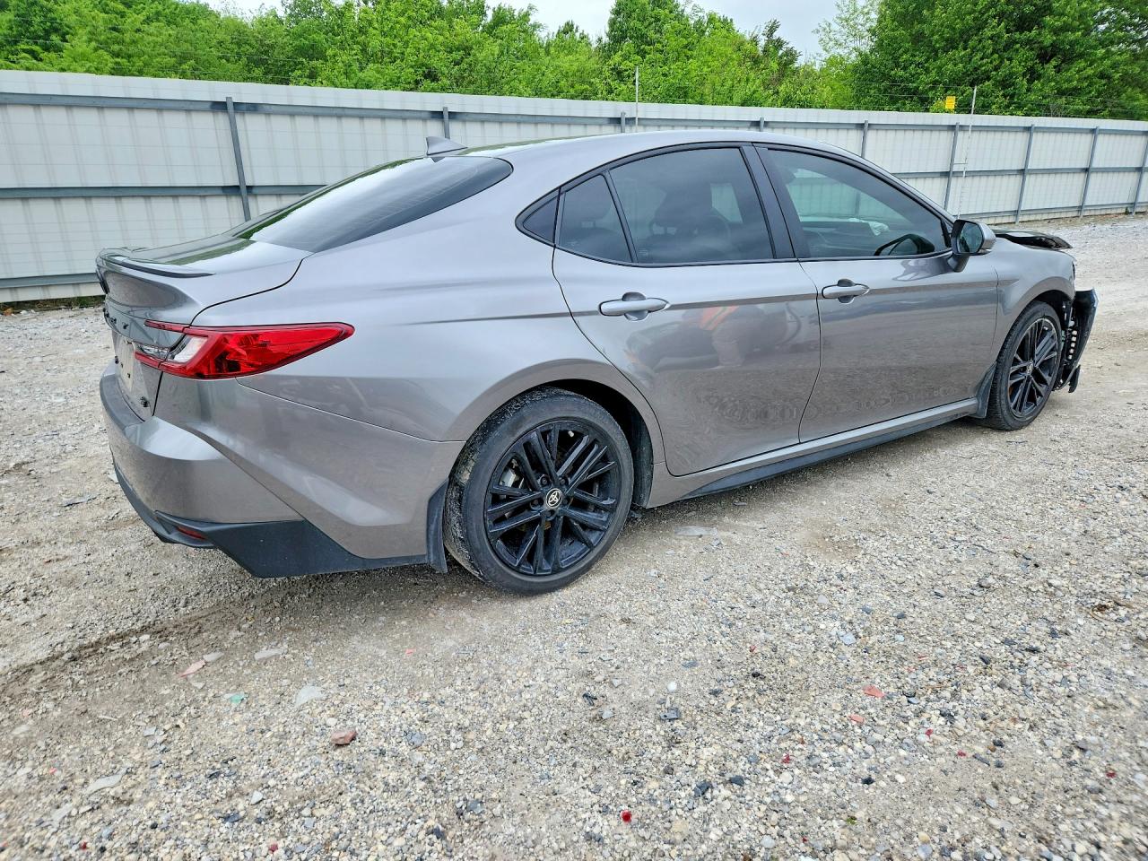 2025 TOYOTA CAMRY SE — снимка 3