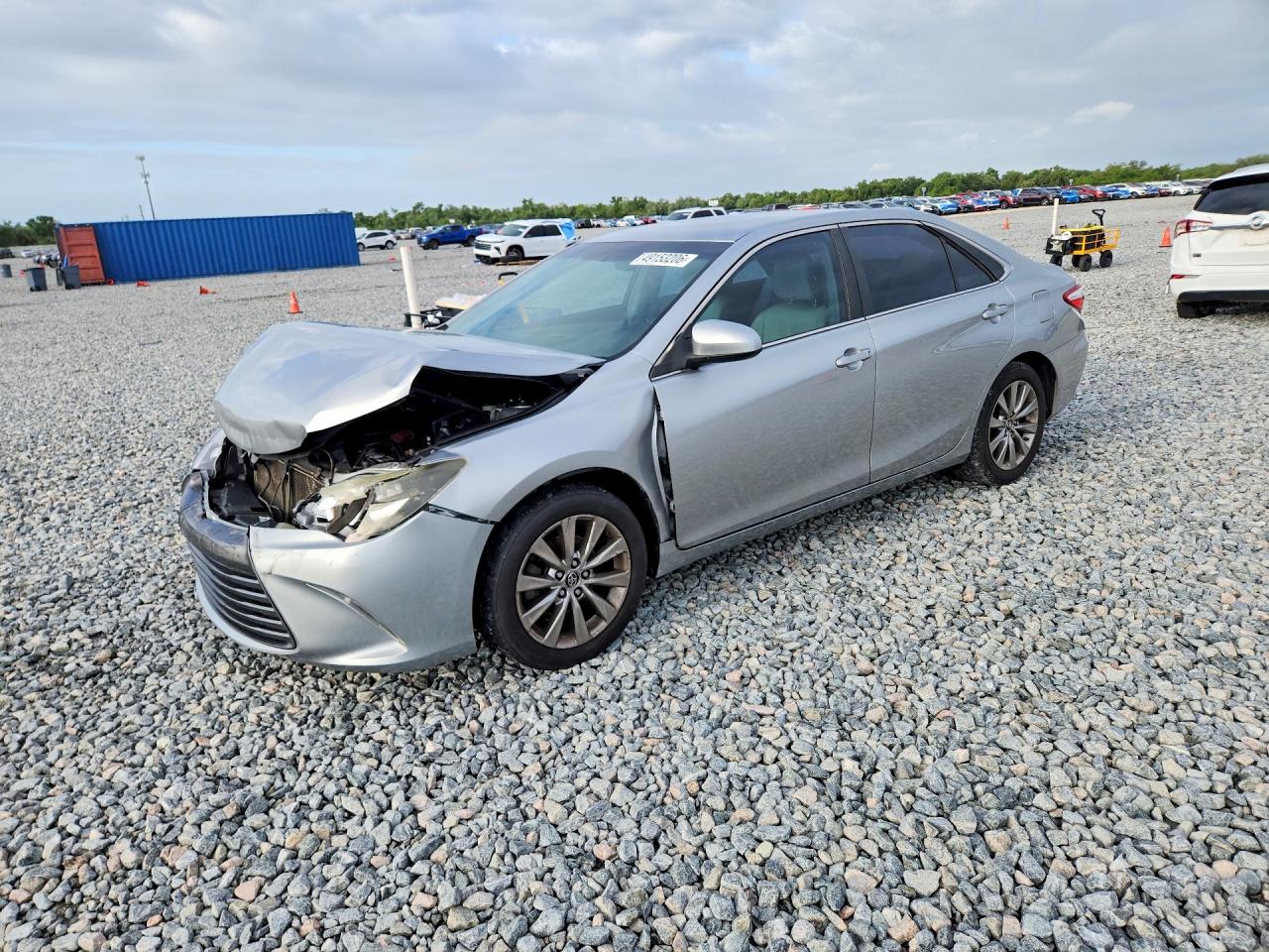 2015 TOYOTA CAMRY XLE