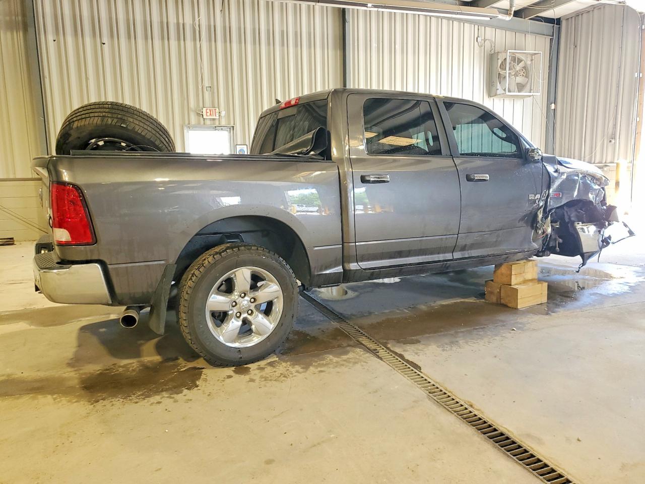 2016 RAM 1500 SLT — снимка 3