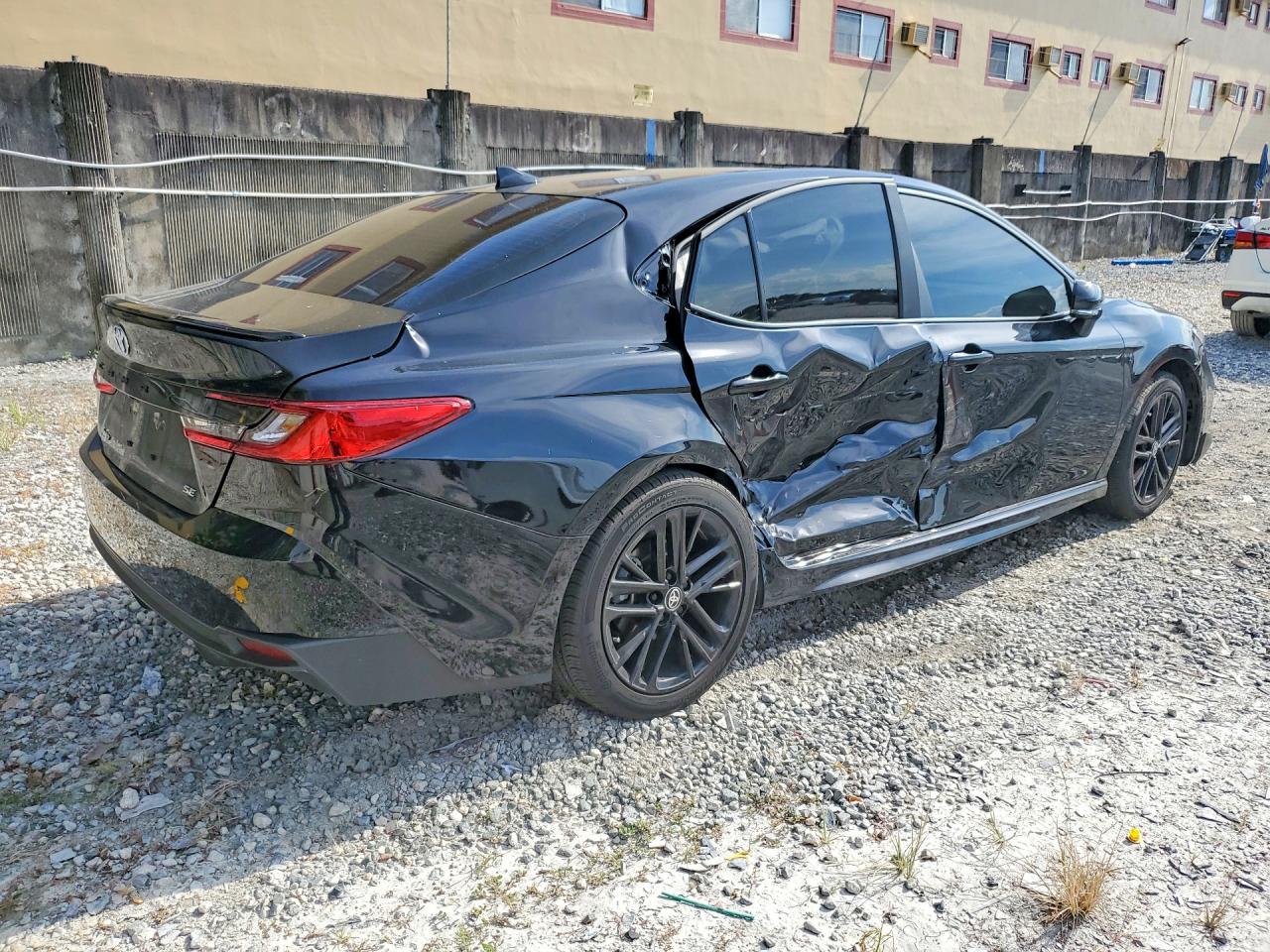 2026 TOYOTA CAMRY SE — снимка 3