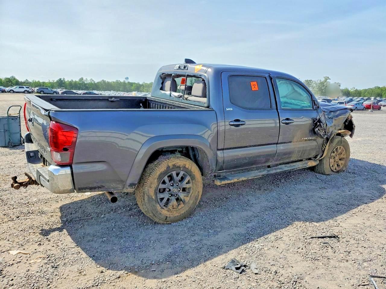 2023 TOYOTA TACOMA SR5 V6 — снимка 3