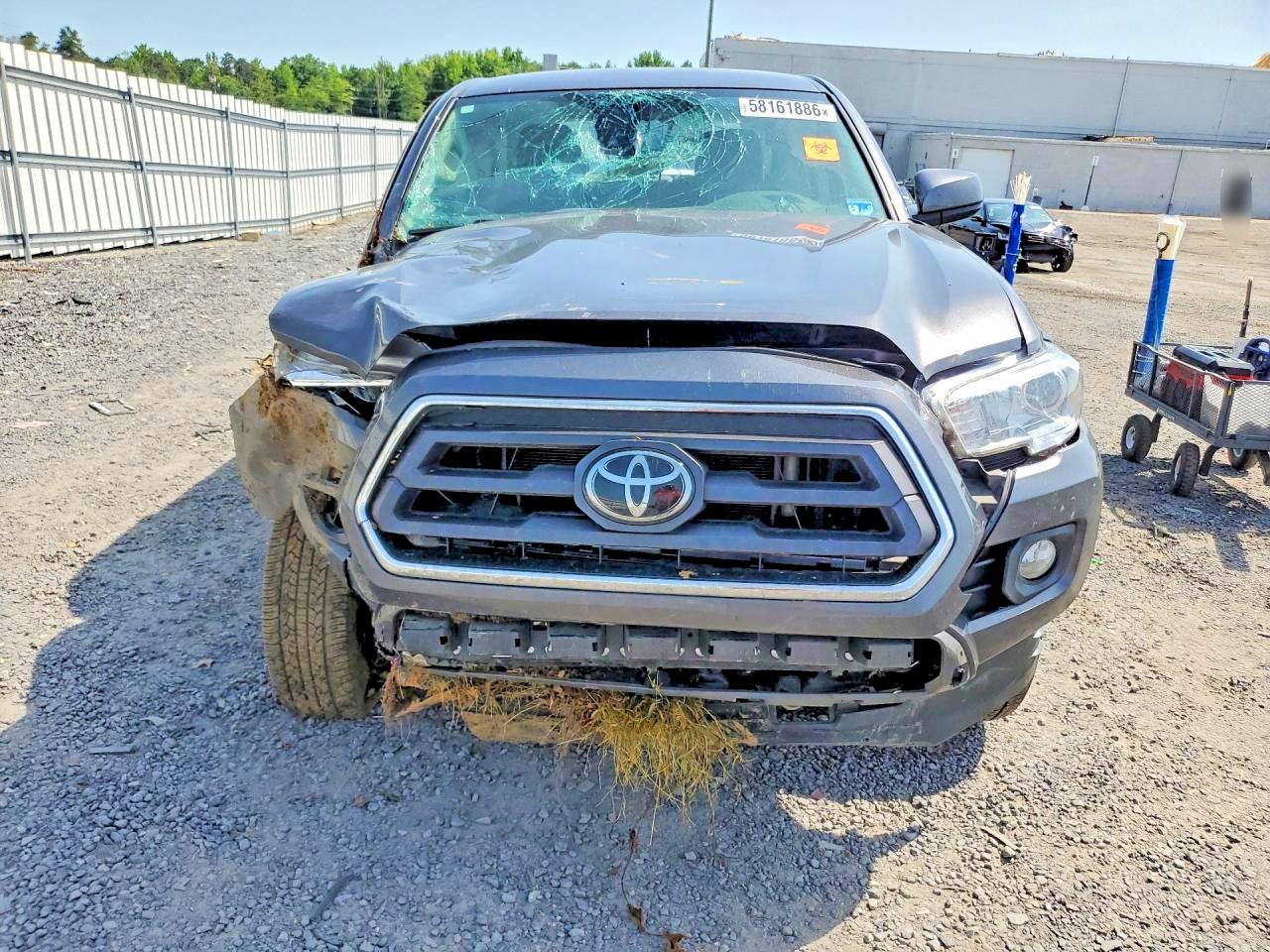 2023 TOYOTA TACOMA SR5 V6 — снимка 5