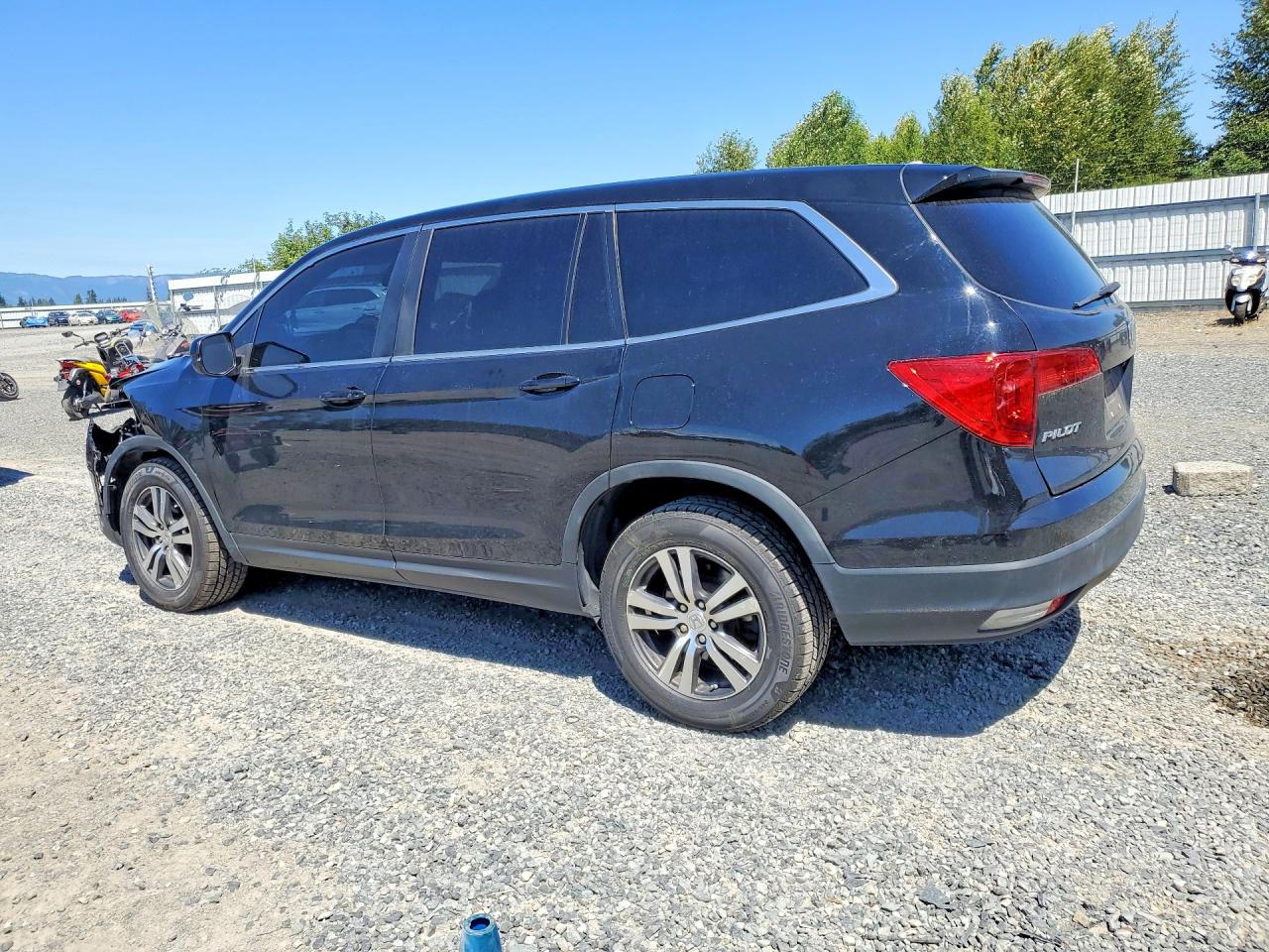 2017 HONDA PILOT EXL — снимка 2