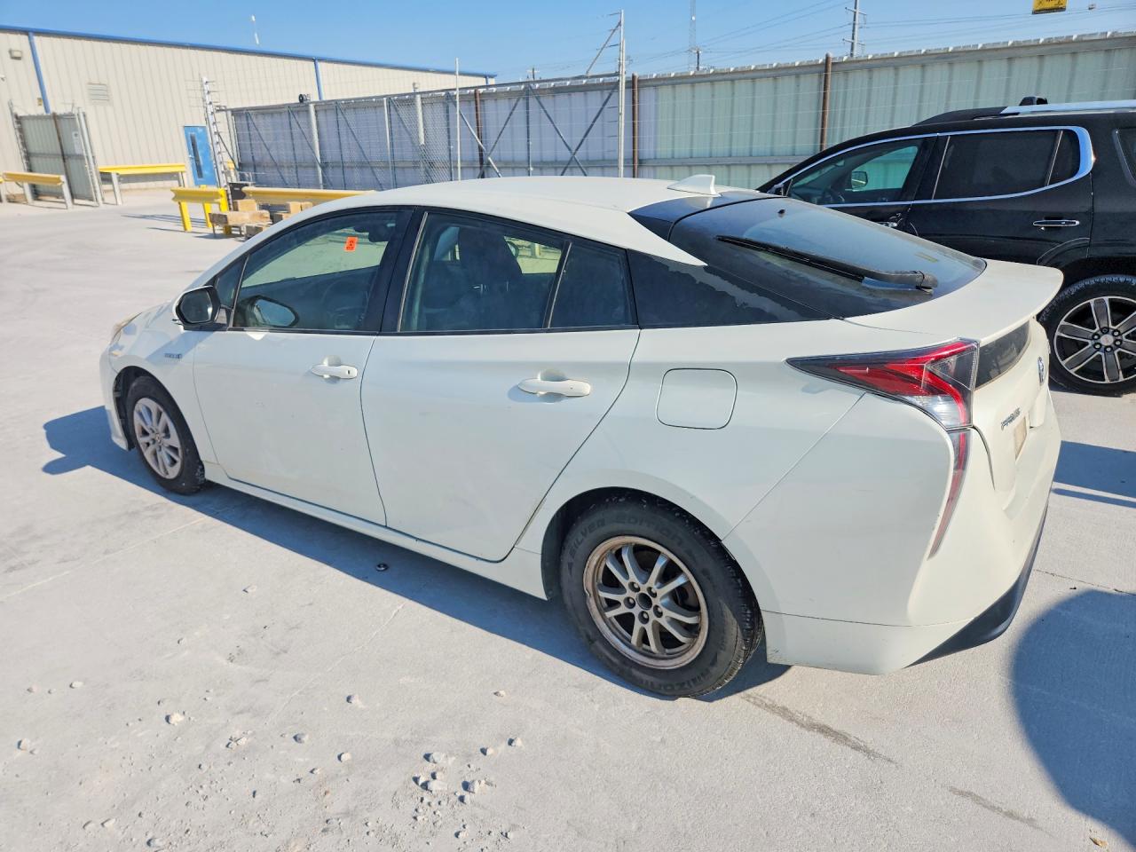 2017 TOYOTA PRIUS TWO — снимка 2