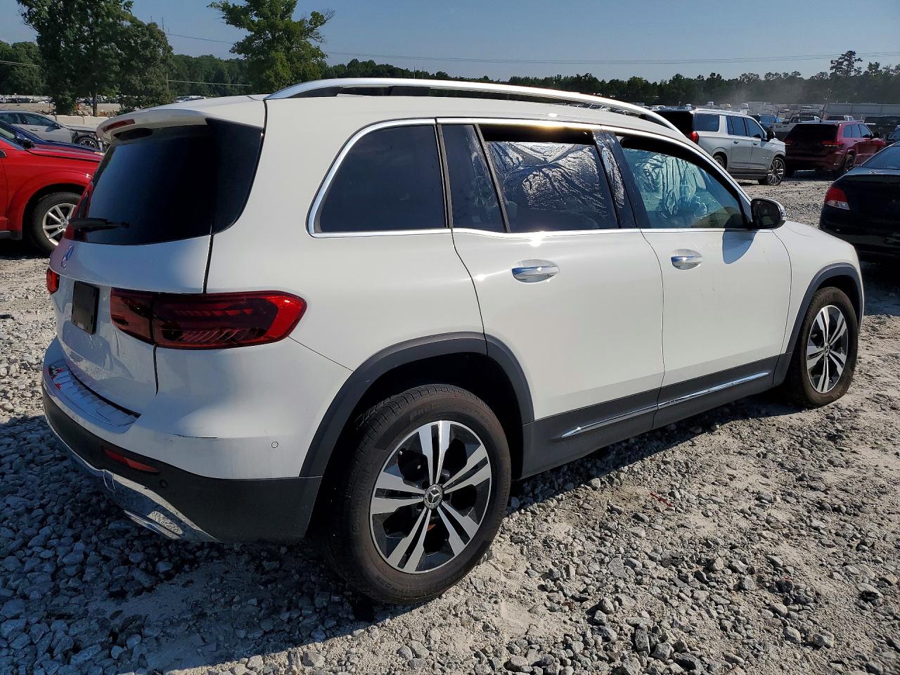 2025 MERCEDES-BENZ GLB 250 — снимка 3