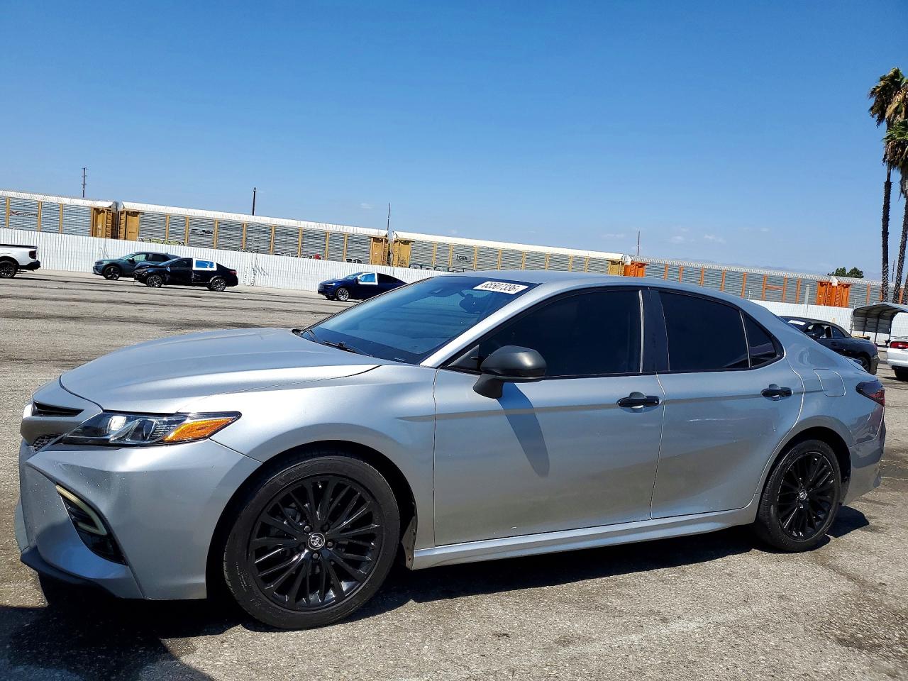 2019 TOYOTA CAMRY SE