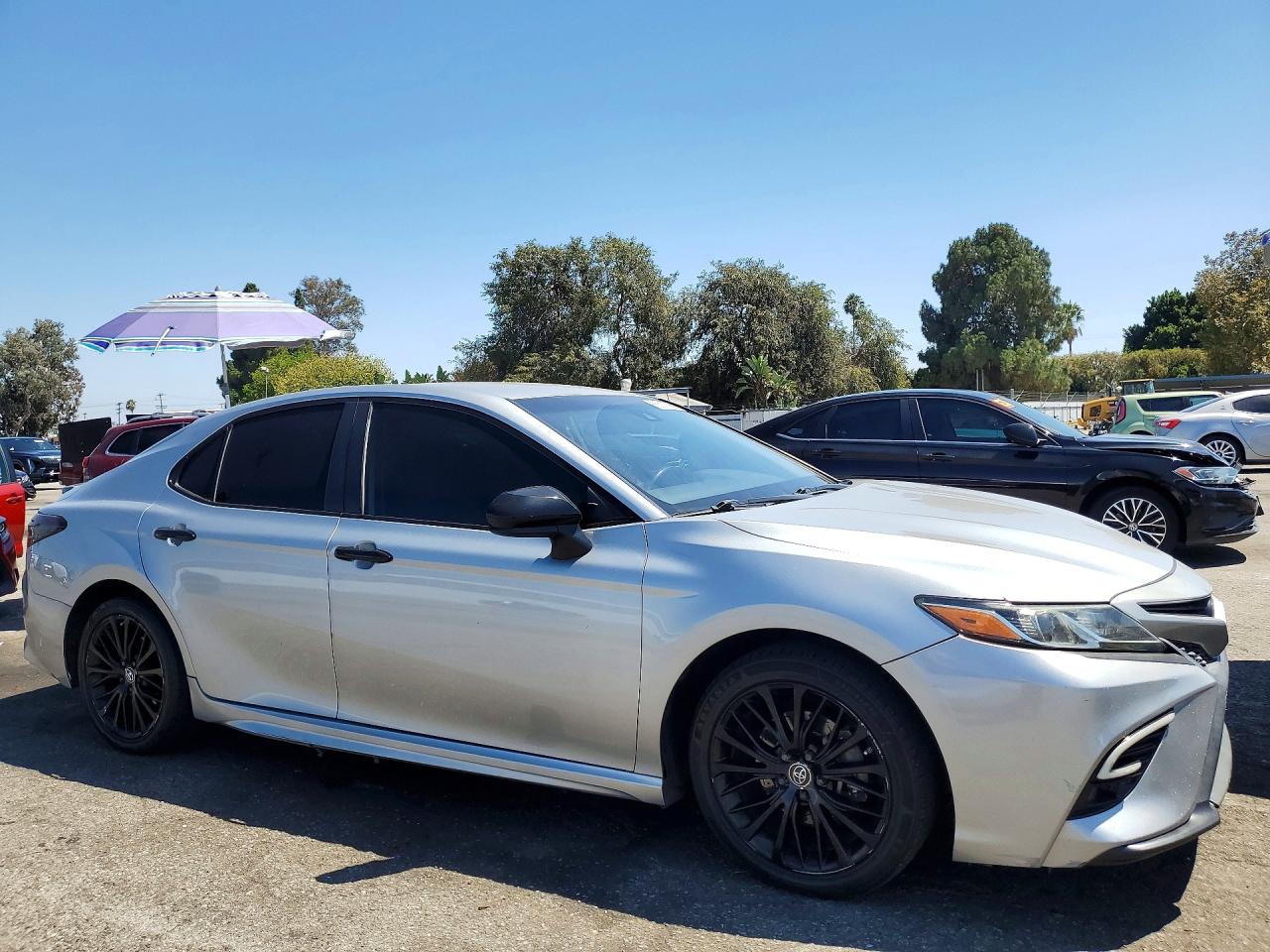 2019 TOYOTA CAMRY SE — снимка 4