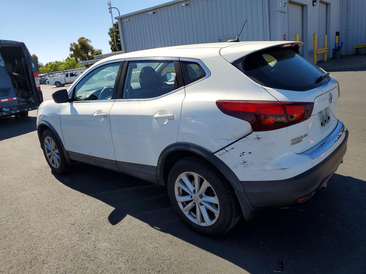 2018 NISSAN ROGUE SPORT S — снимка 2