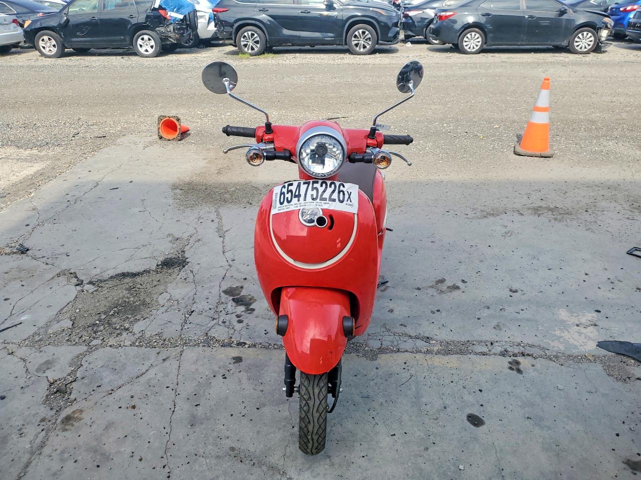 2025 HONDA NCW50 — снимка 2