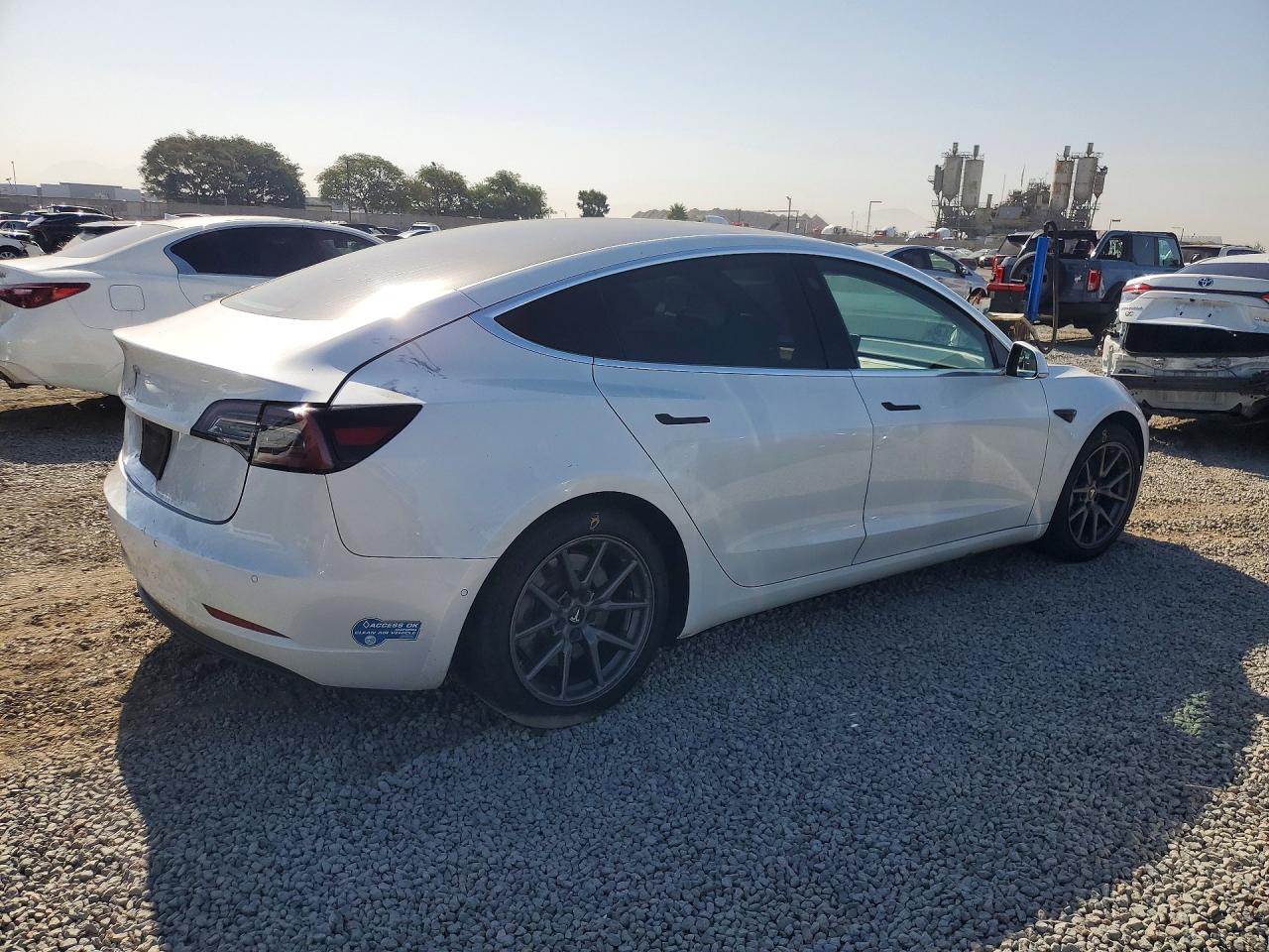 2020 TESLA MODEL 3 — снимка 3