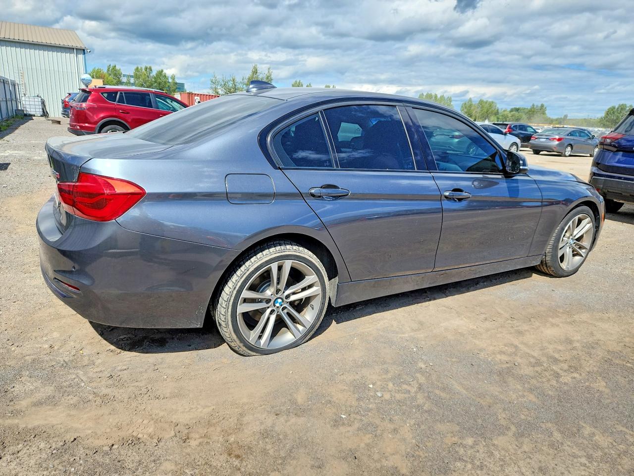 2017 BMW 320 XI — снимка 3