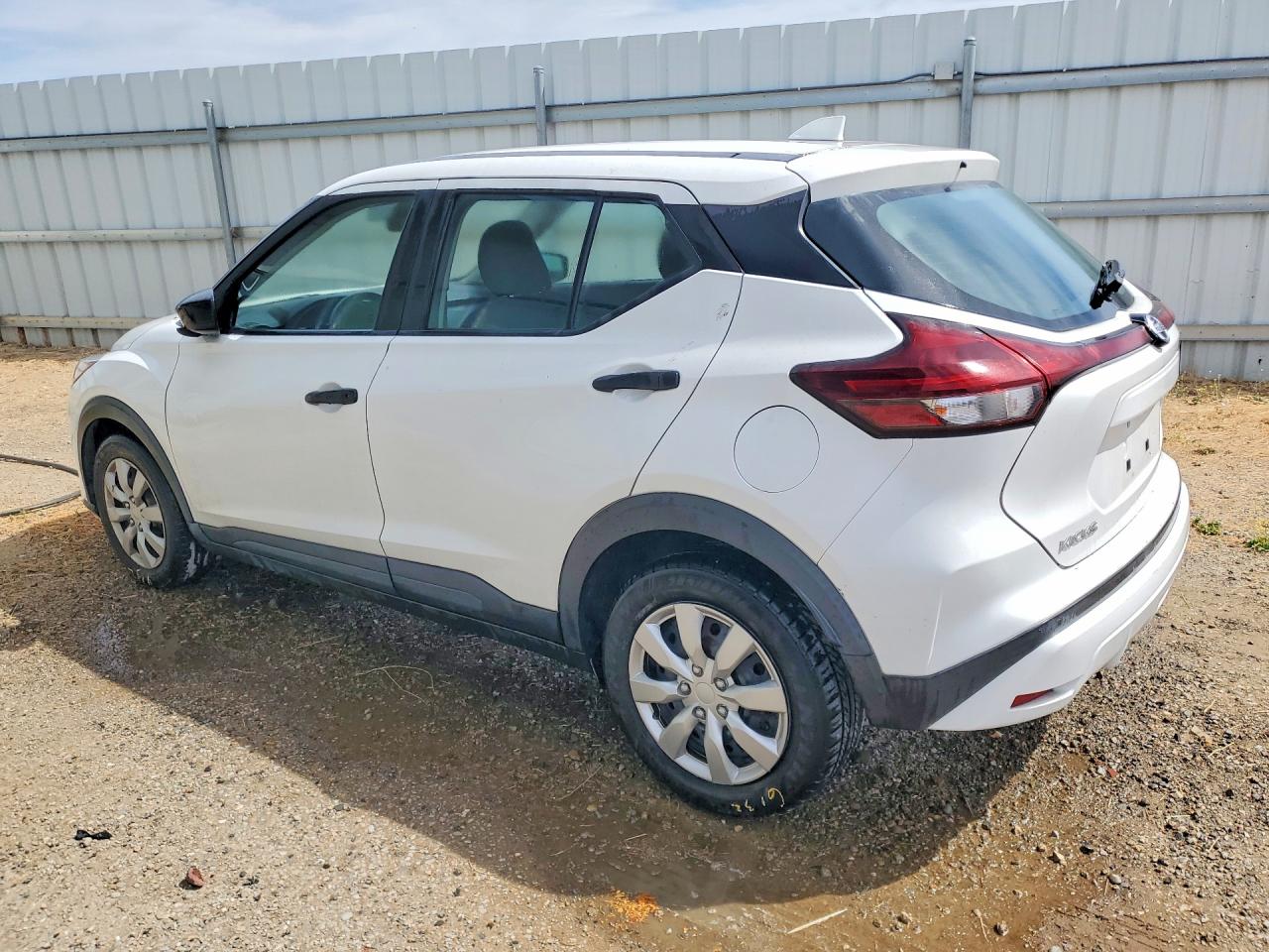 2021 NISSAN KICKS S — снимка 2