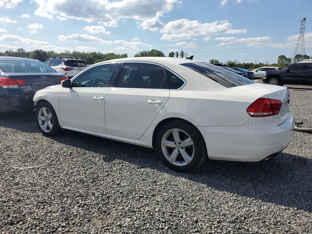 2015 VOLKSWAGEN PASSAT SE — снимка 2