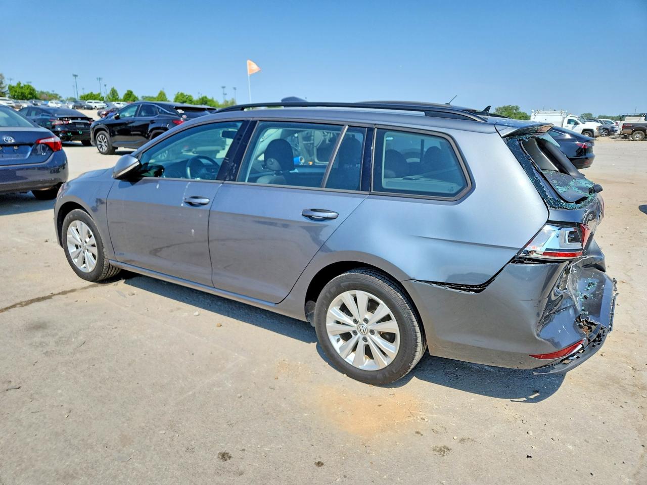 2017 VOLKSWAGEN GOLF SPORTWAGEN S — снимка 2