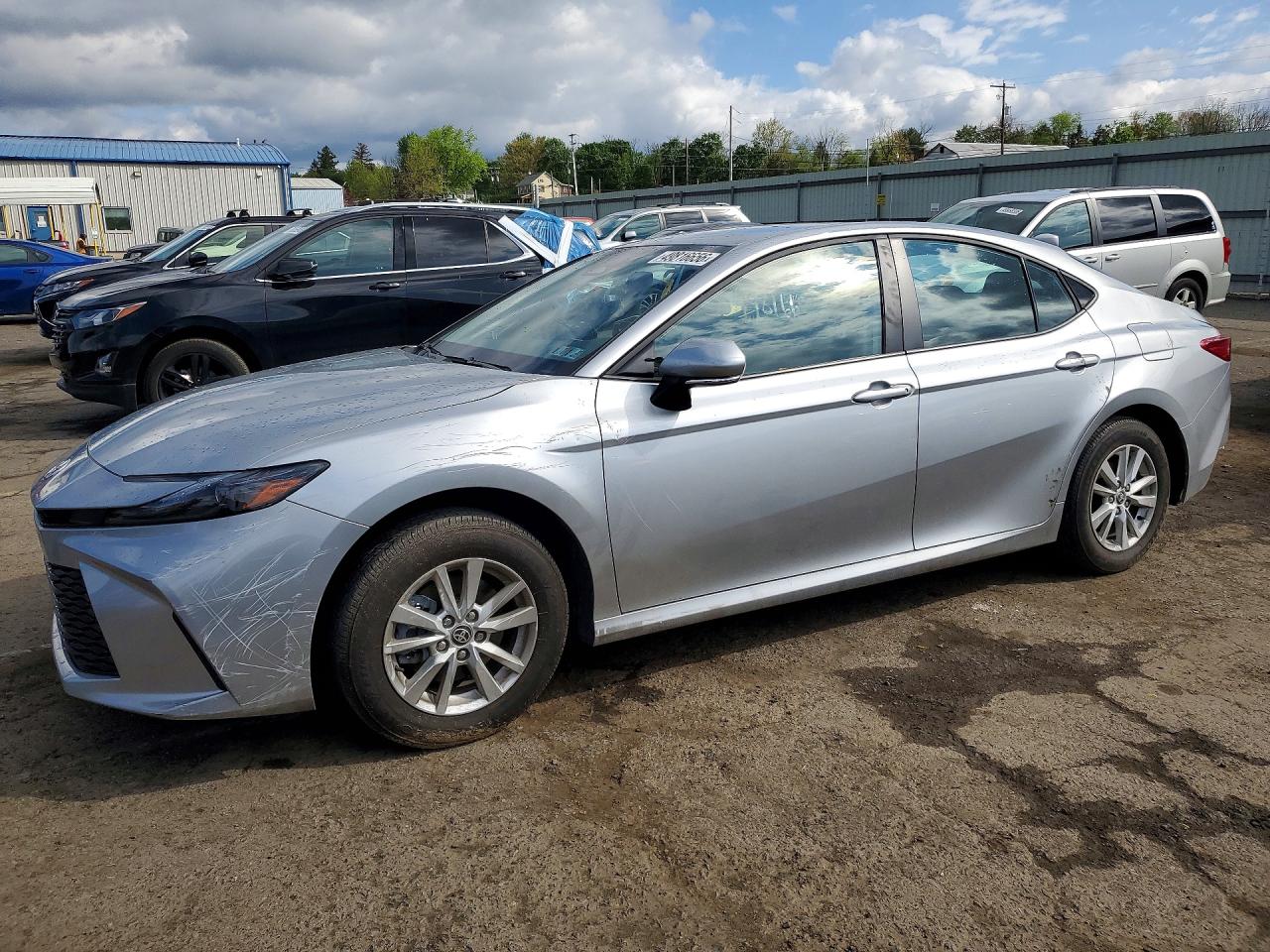 2025 TOYOTA CAMRY LE
