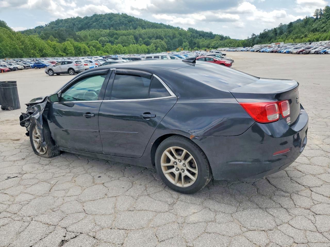 2015 CHEVROLET MALIBU 1LT — снимка 2