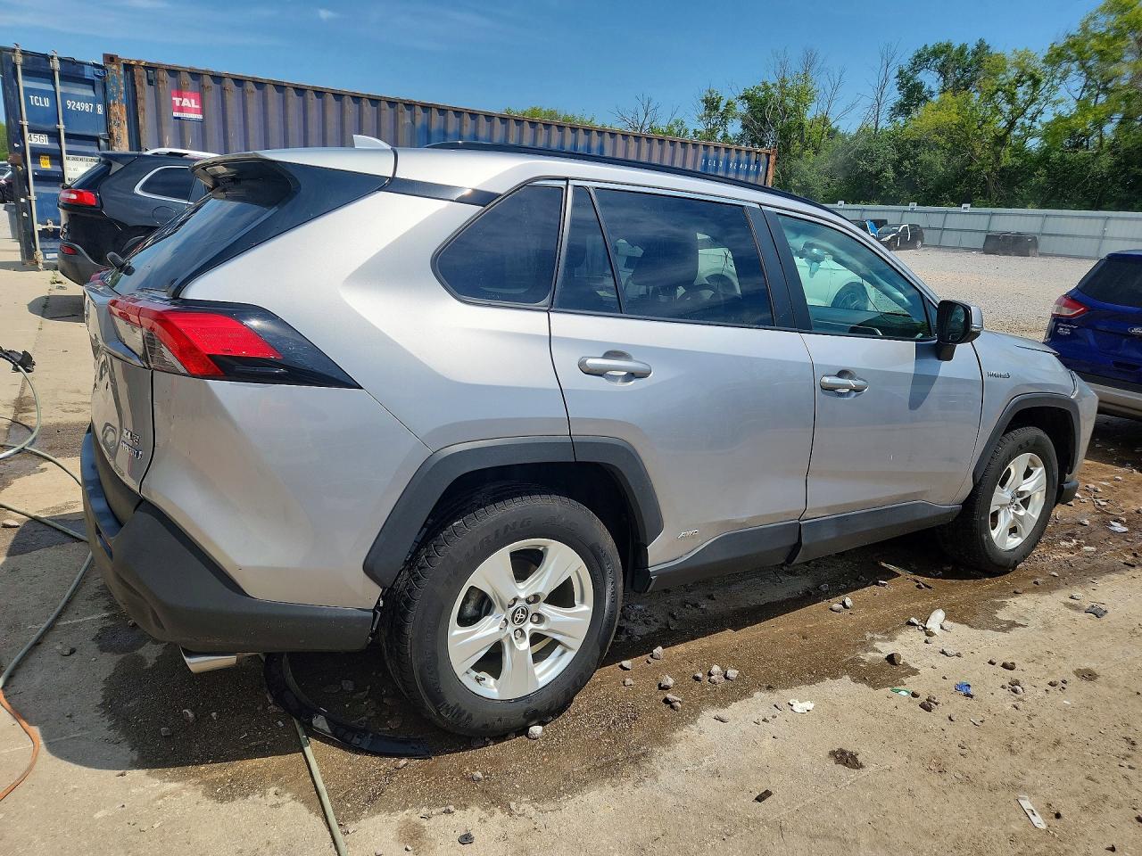 2021 TOYOTA RAV4 XLE — снимка 3
