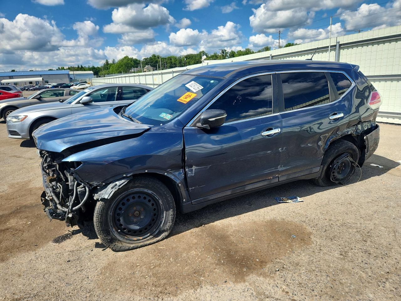 2015 NISSAN ROGUE S