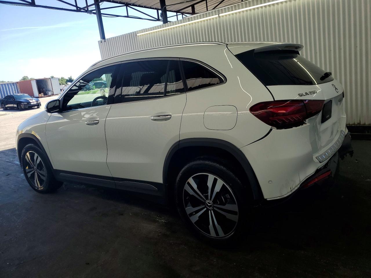 2025 MERCEDES-BENZ GLA 250 — снимка 2