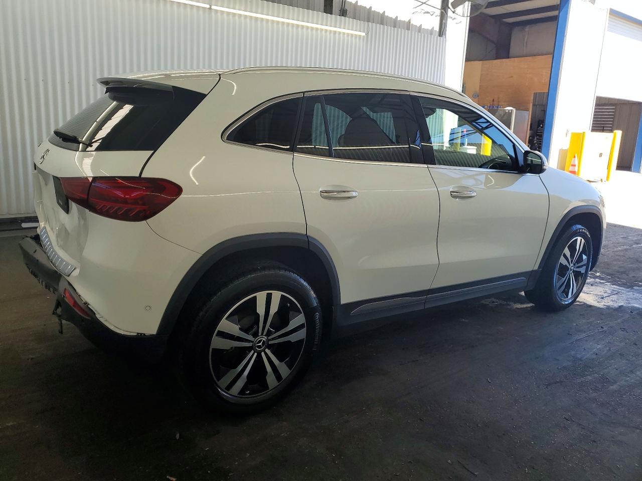 2025 MERCEDES-BENZ GLA 250 — снимка 3
