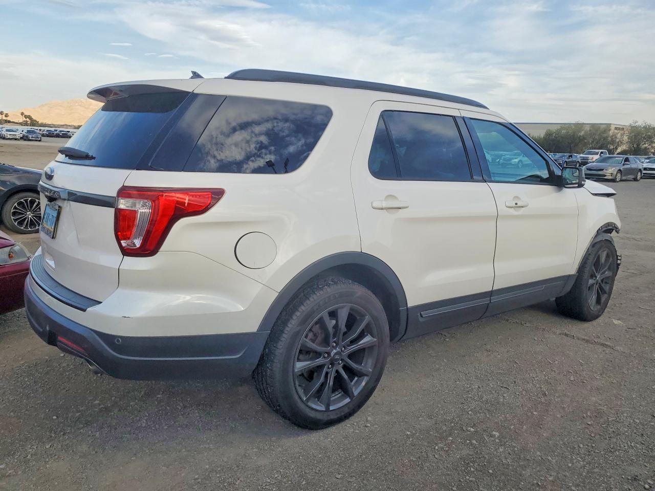 2018 FORD EXPLORER XLT — снимка 3