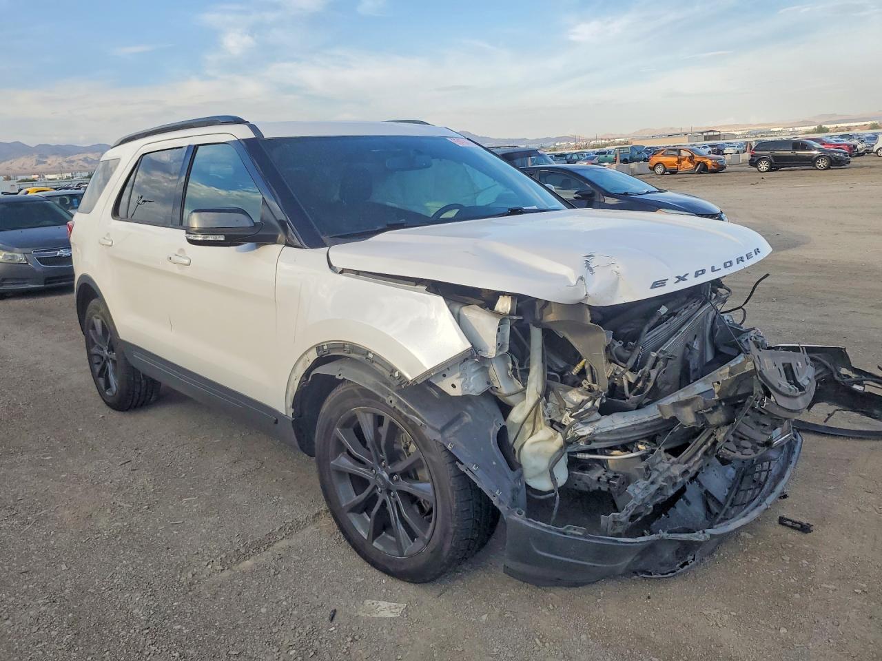 2018 FORD EXPLORER XLT — снимка 4