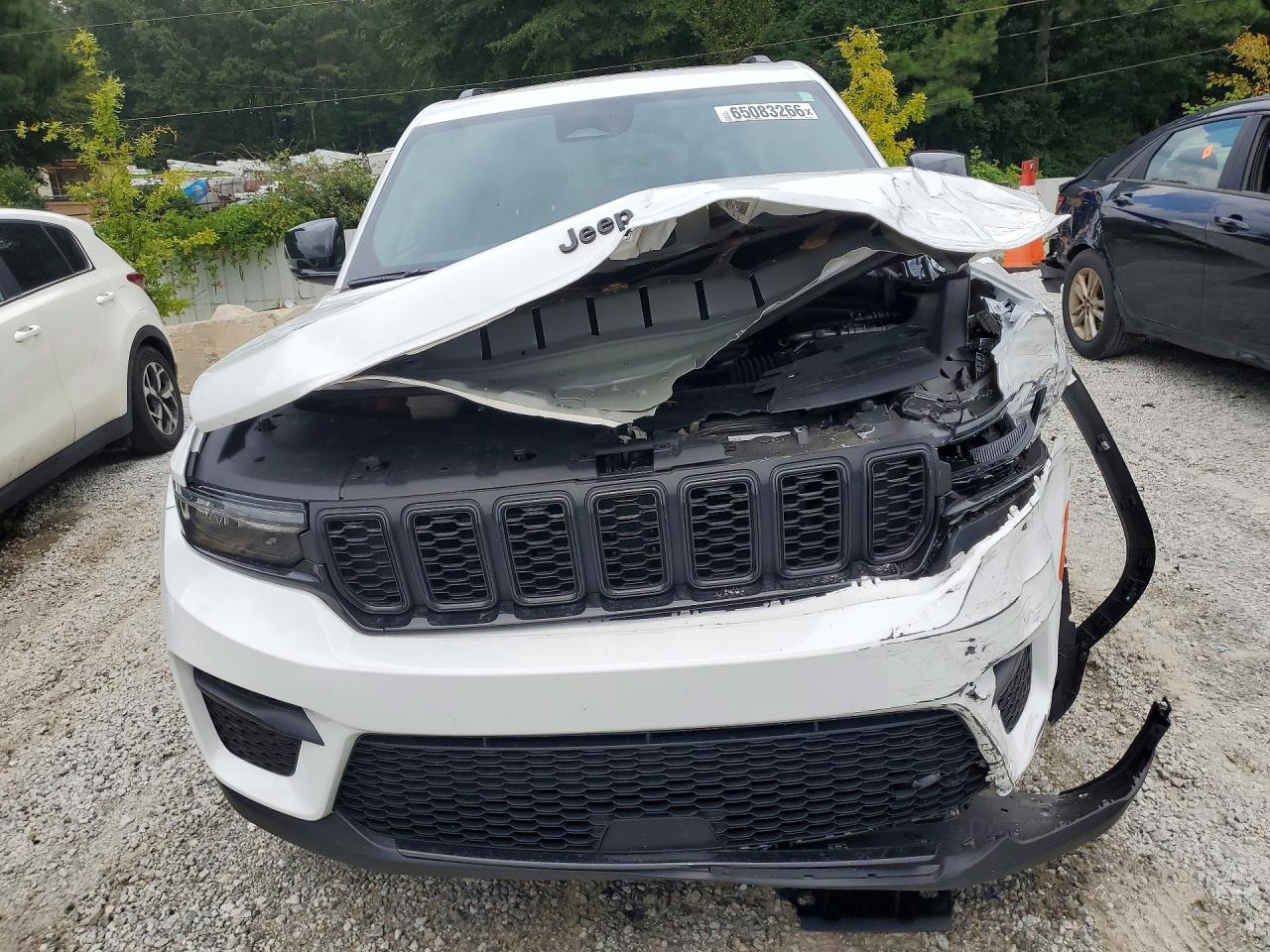 2025 JEEP GRAND CHEROKEE LAREDO — снимка 5