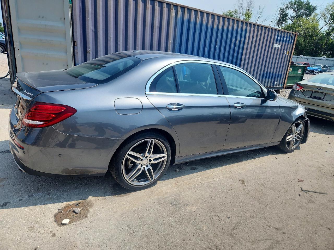 2017 MERCEDES-BENZ E 300 4MATIC — снимка 3
