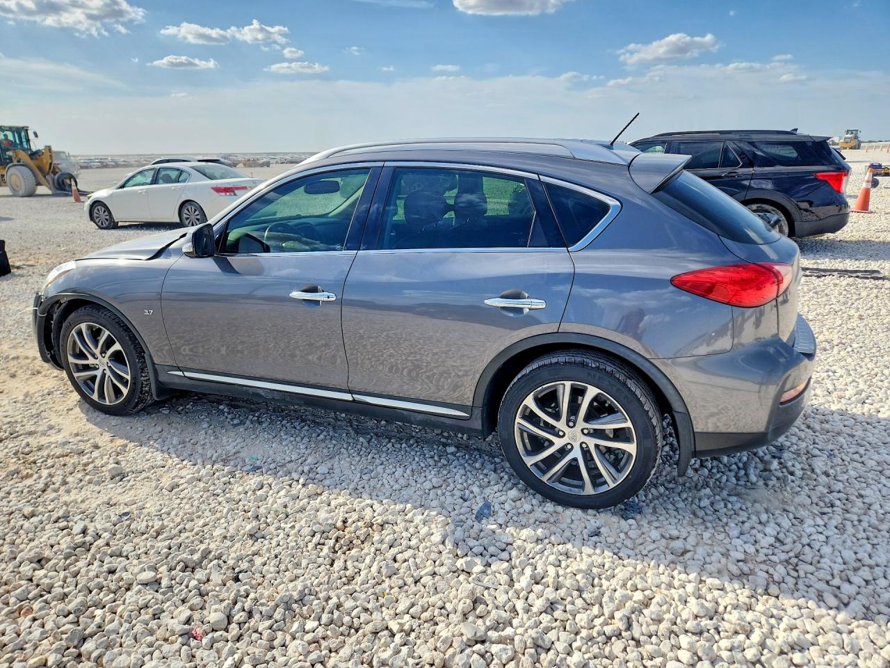 2016 INFINITI QX50 — снимка 2