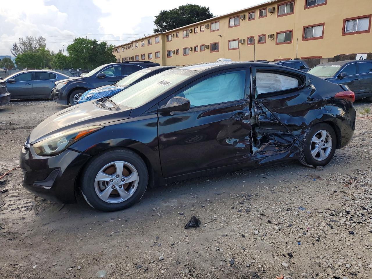 2015 HYUNDAI ELANTRA SE