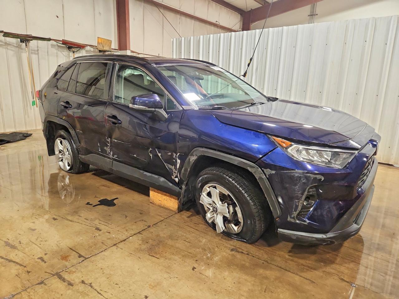 2021 TOYOTA RAV4 XLE — снимка 4