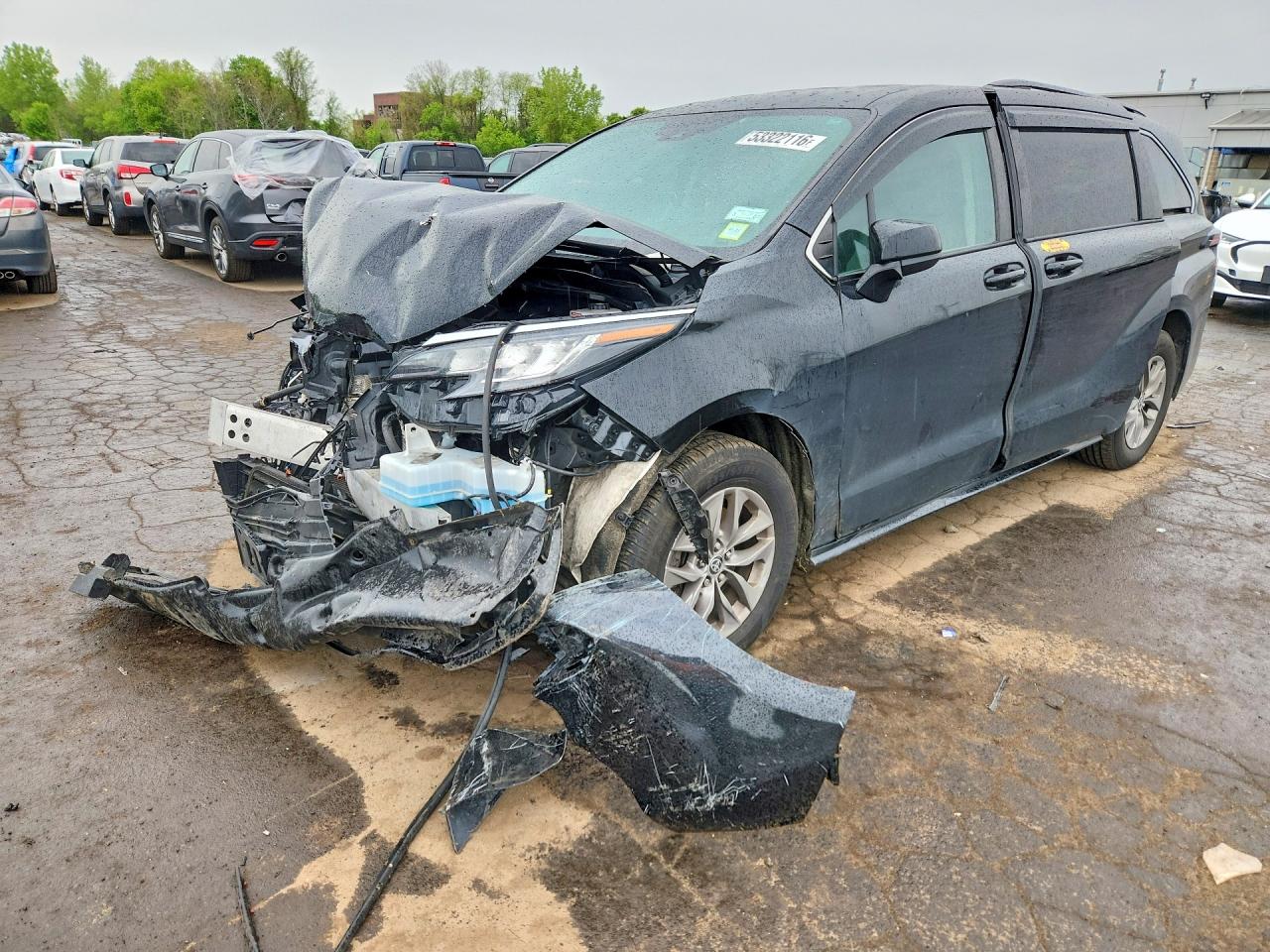 2022 TOYOTA SIENNA LE