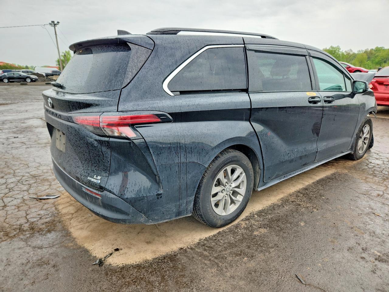 2022 TOYOTA SIENNA LE — снимка 3