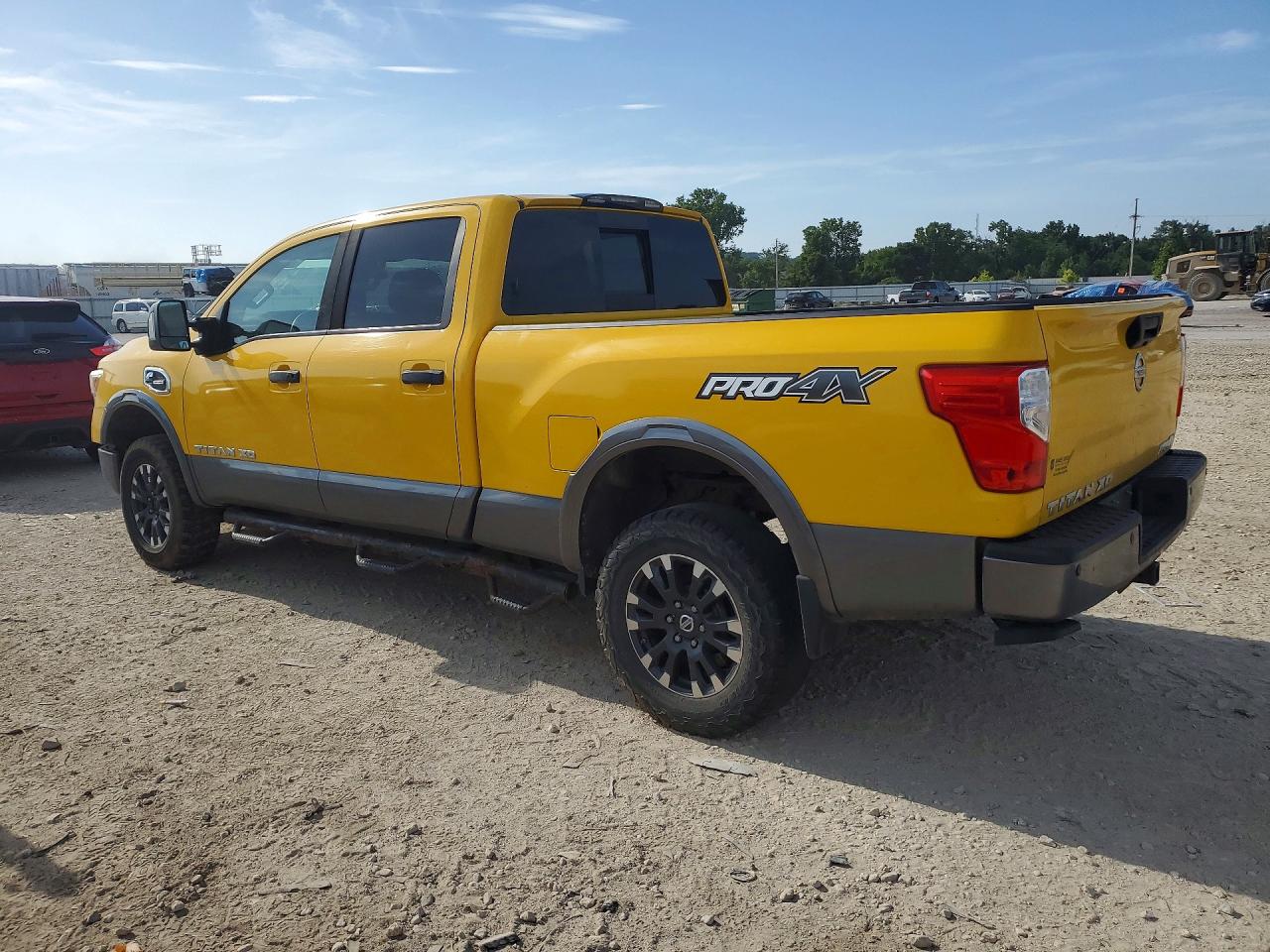 2017 NISSAN TITAN XD PRO-4X — снимка 2