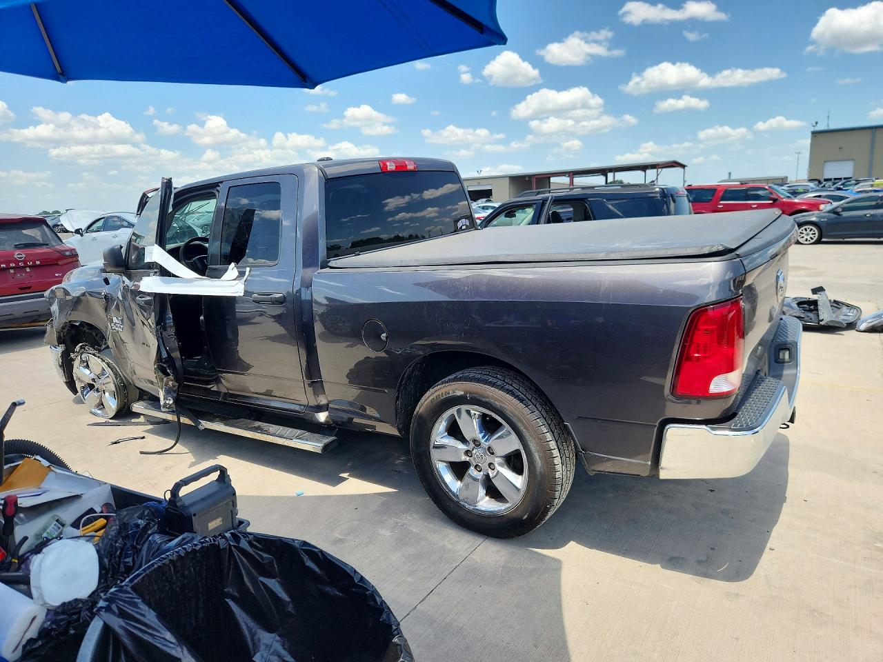 2019 RAM 1500 CLASSIC TRADESMAN — снимка 2