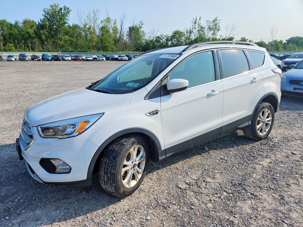 2018 FORD ESCAPE SE