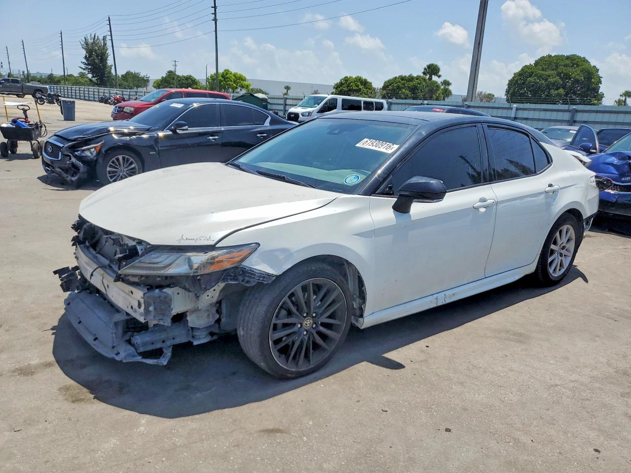 2021 TOYOTA CAMRY XSE