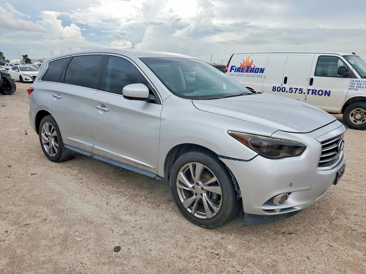 2013 INFINITI JX35 BASE — снимка 4