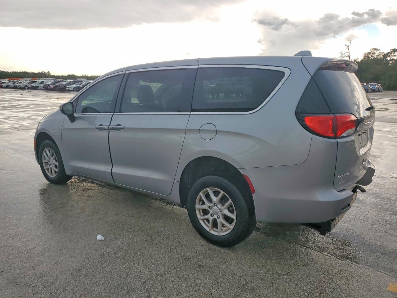 2017 CHRYSLER PACIFICA TOURING — снимка 2