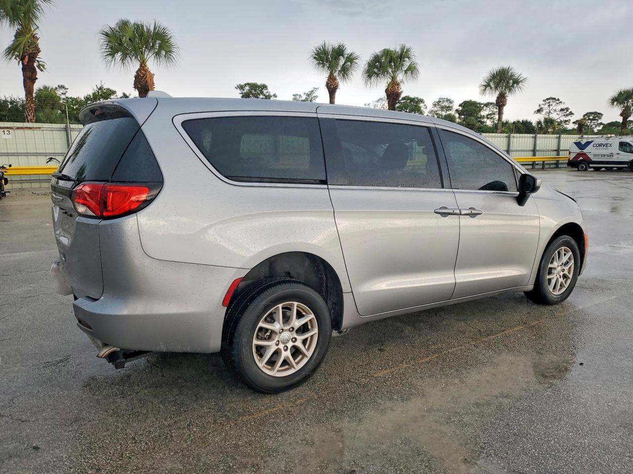 2017 CHRYSLER PACIFICA TOURING — снимка 3