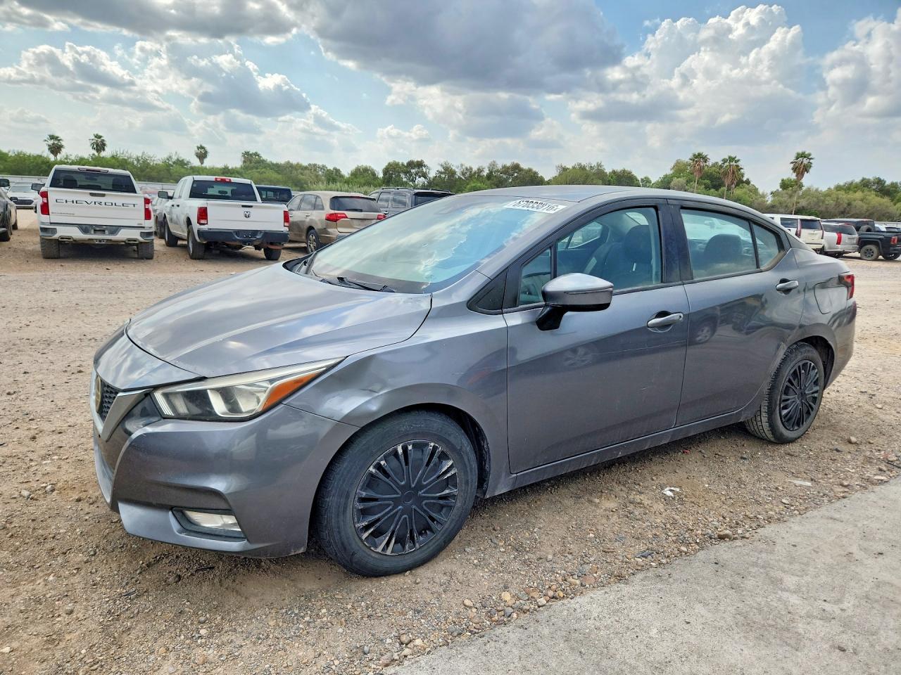 2020 NISSAN VERSA SV