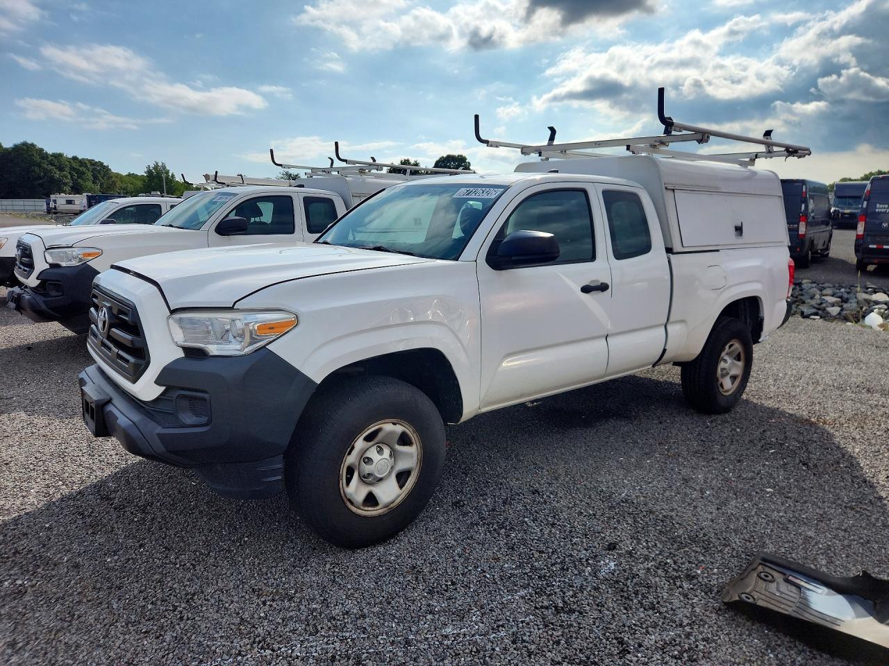 2016 TOYOTA TACOMA SR