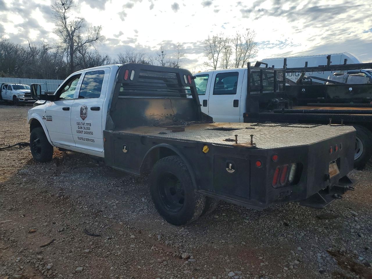 2015 RAM 3500 — снимка 2